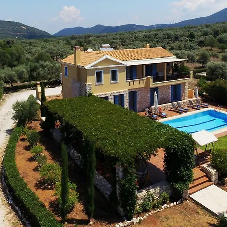 Villa Armeno - Maria Sivota