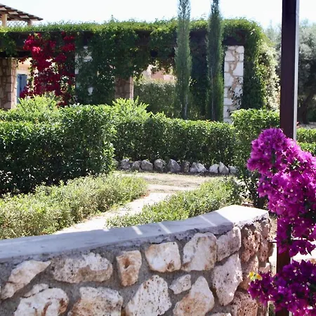 Villa Armeno - Maria *